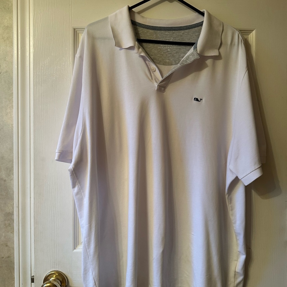 Vineyard Vines White Polo Shirt with Classic Design